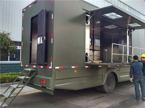 濮陽(yáng)道路清掃車慶鈴五十鈴5噸掃路車廠家配放申明具無(wú)舉升功能的垃圾箱內(nèi)拆卸無(wú)高壓沖刷噴頭